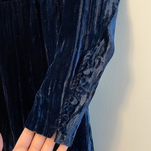 🔵Blue Velvet Dress🔵 - Picture 7 of 8
